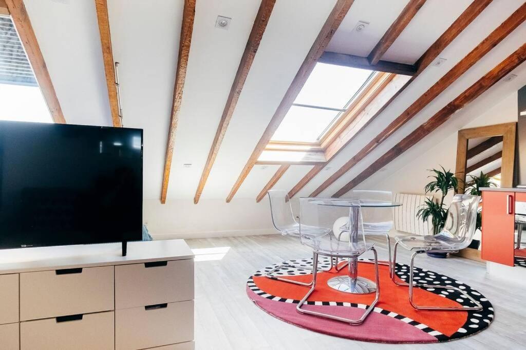 Homeabout Calle Mayor Studio Мадрид Екстериор снимка